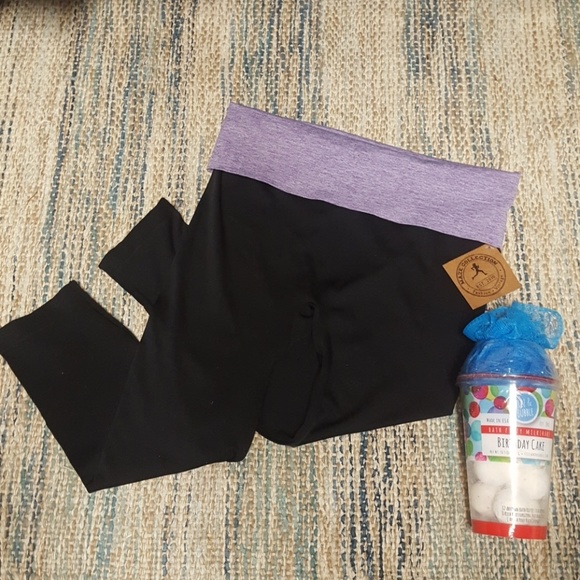 Maze Collection Pants - NEW Leggings & A 12 Pack of Bath Fizzies! 💜 NWT